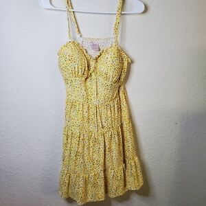No Boundaries Yellow Floral Tiered Scrunched Babydoll Cami Dress medium Girly